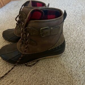 Maurice’s duck boots
